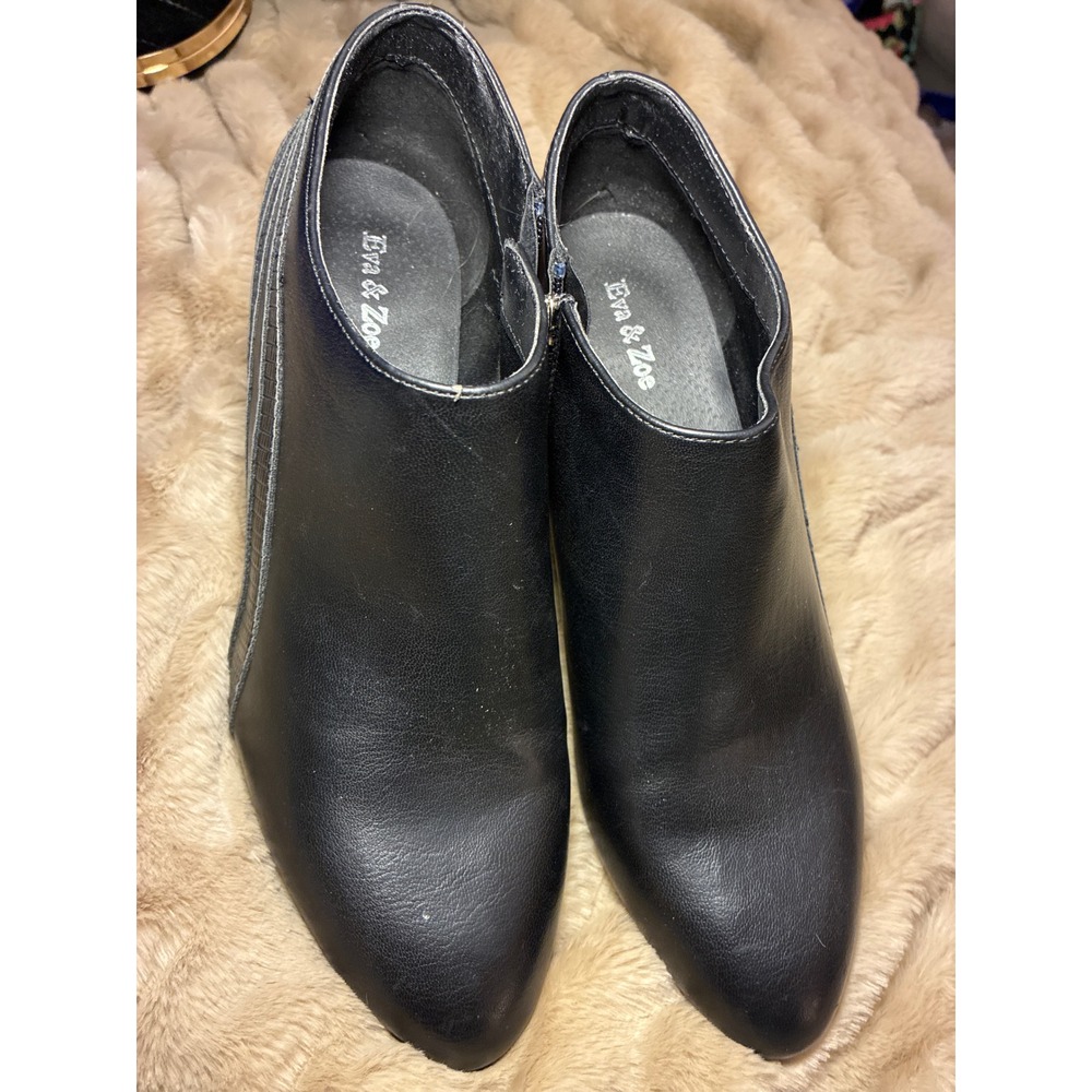 Eva & Zoe Womens Black Faux Leather Ankle Boots Textured  Kitten Heel Shoes